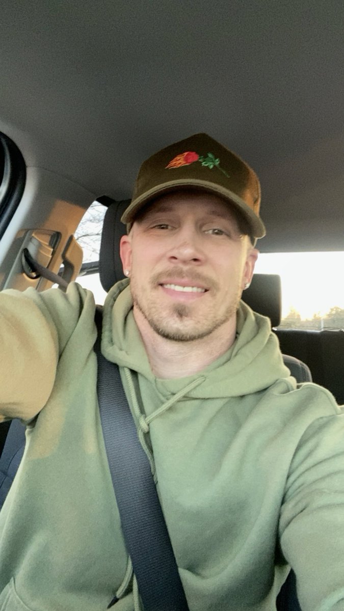 Thomas Jr. 👑 tweet media