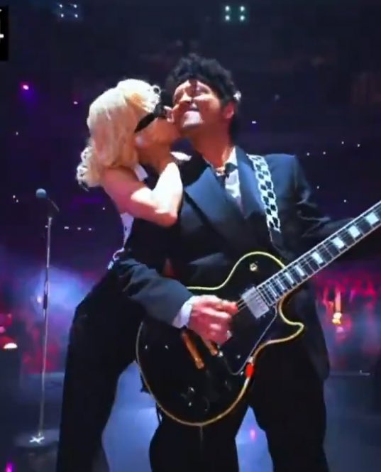 pinksview's tweet image. LEGENDS.