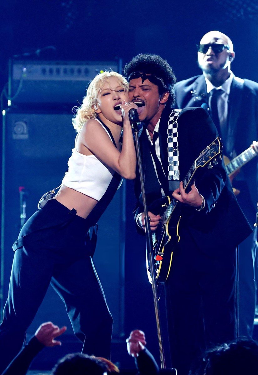 blckpinkpic's tweet image. ROSÉ AND BRUNO