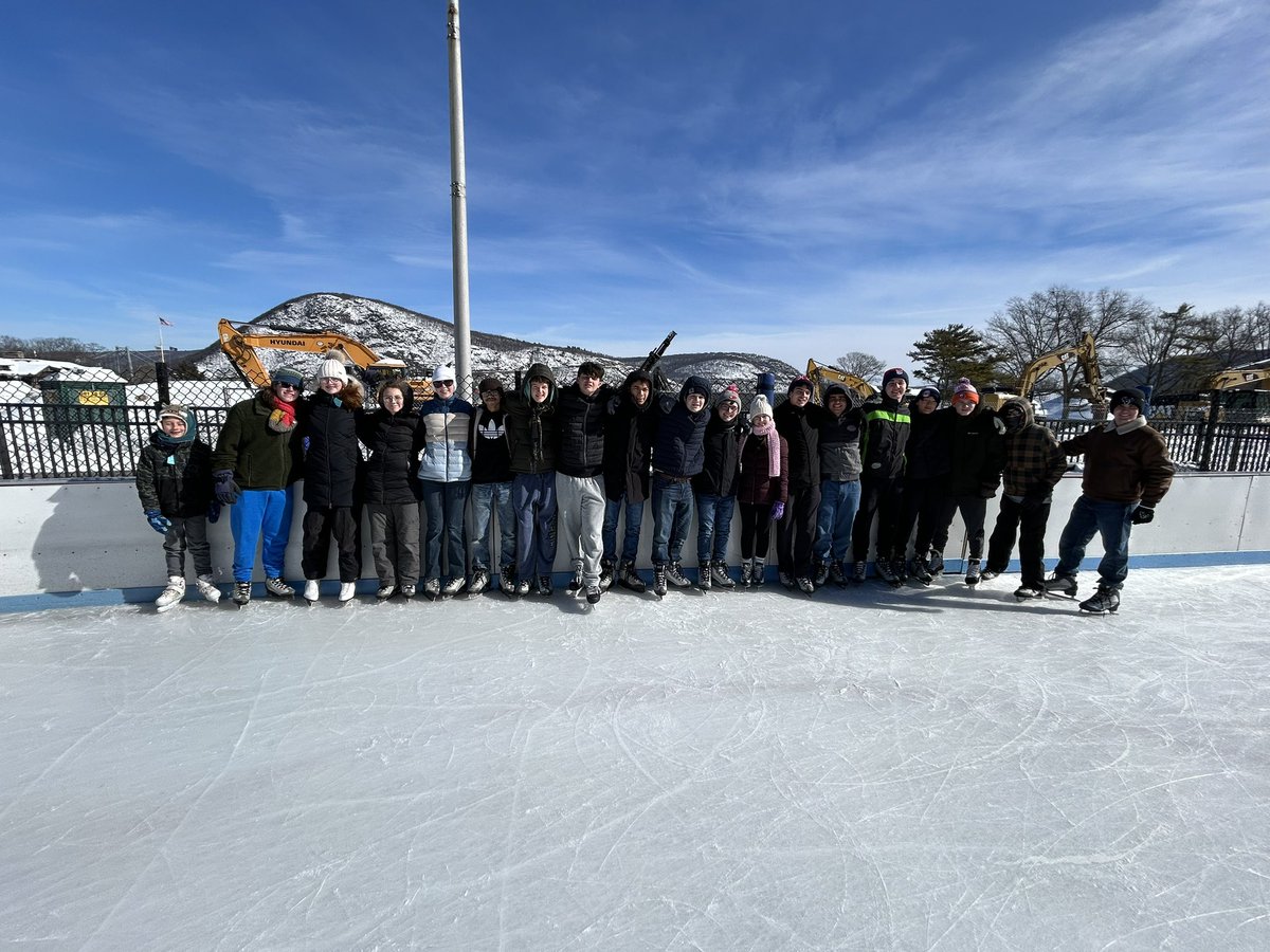 Emily Kluga tweet media