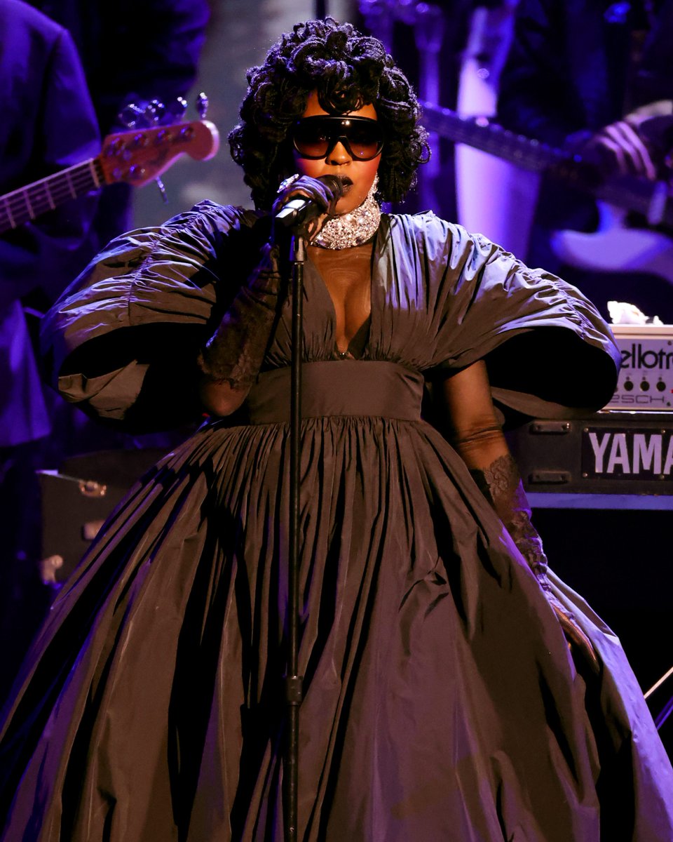 Marie Claire tweet media