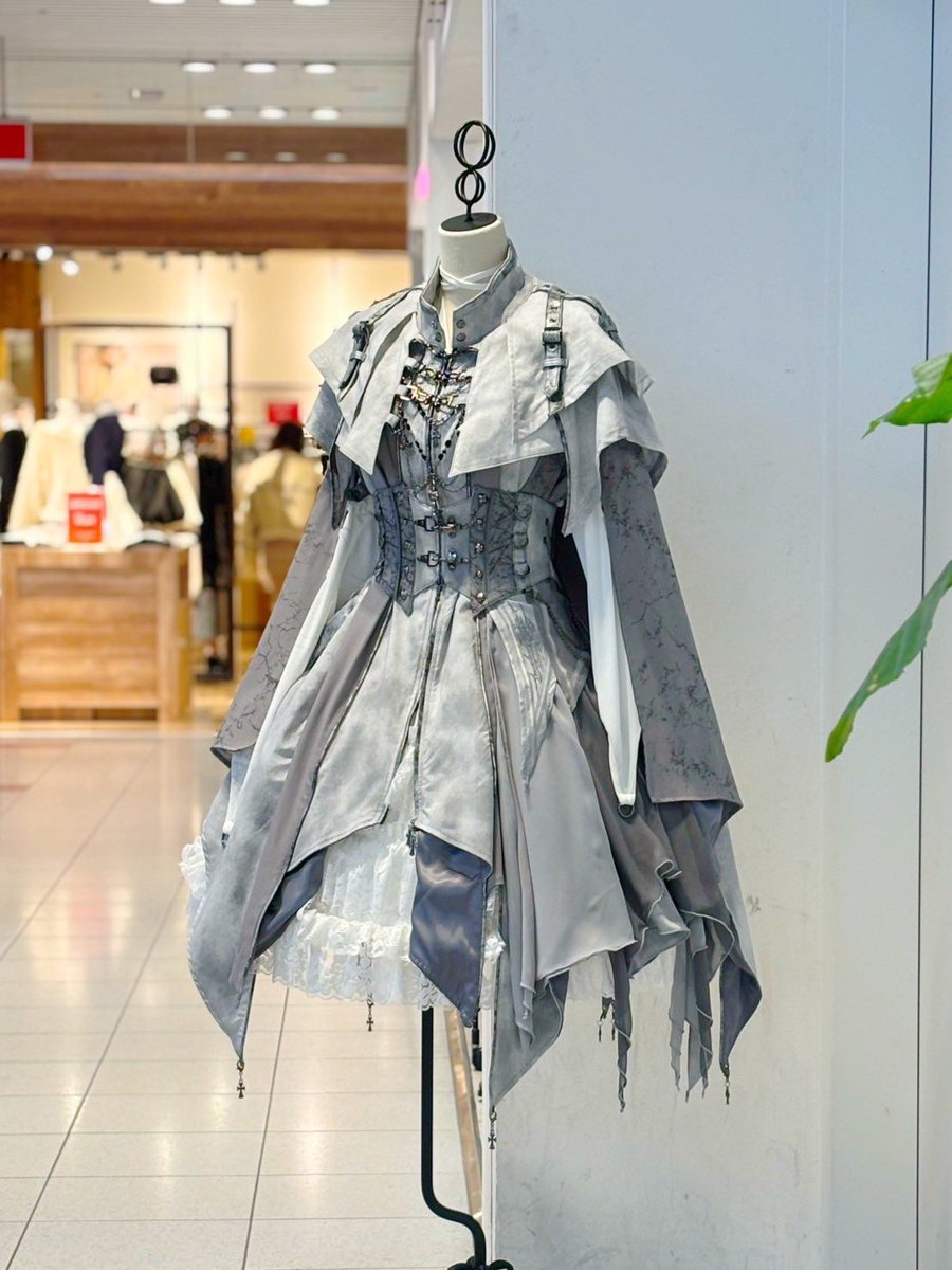 皆様こんにちは☀️ 梅田 #HEPFIVE 店です🎡 ✝️ Toward Eternal