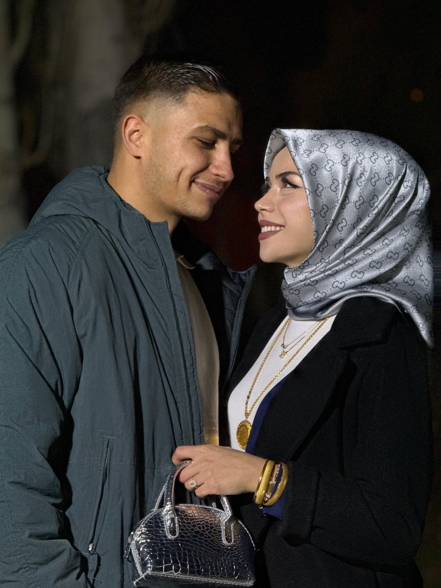 Bir kara kaşın bir kara gözün değer dünya malınaaa' 🩶