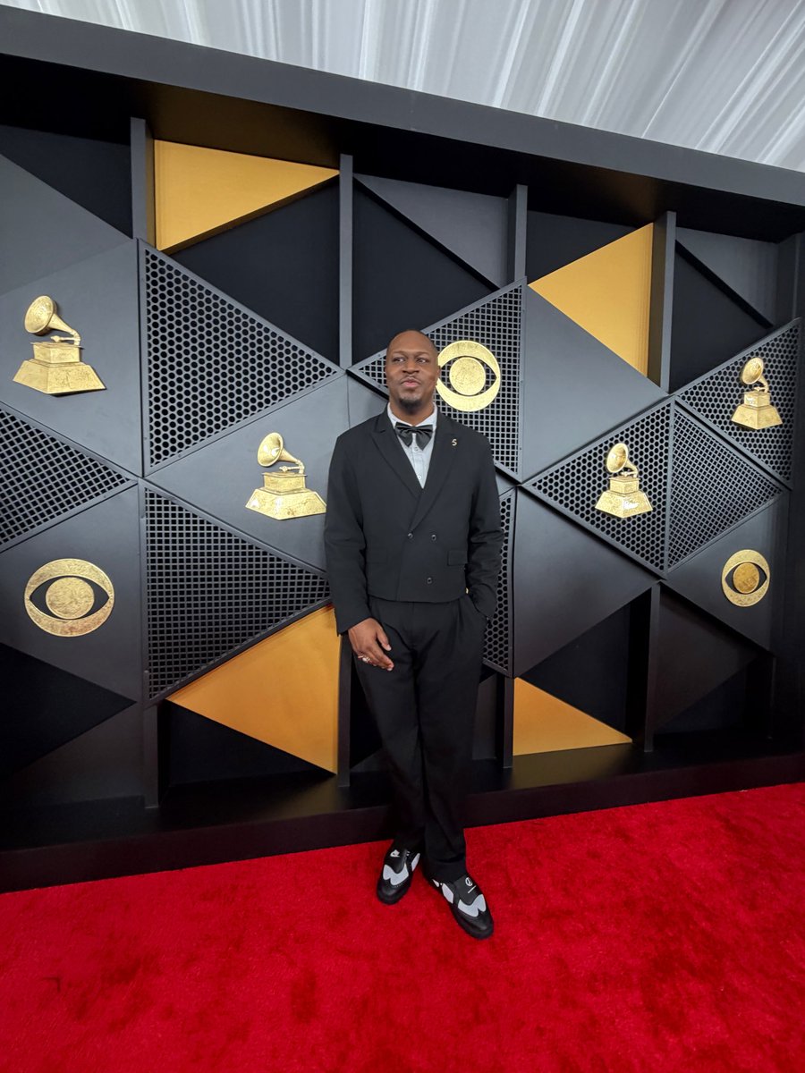DetroitJerel_'s tweet photo. GRAMMYs 2026!
Grateful to be back. Wore that ‘S’ pin for my Mom. She’s always with me.
#GRAMMYS #Grammys2026 #AllAuthentic https://t.co/wnvEhxhRQM