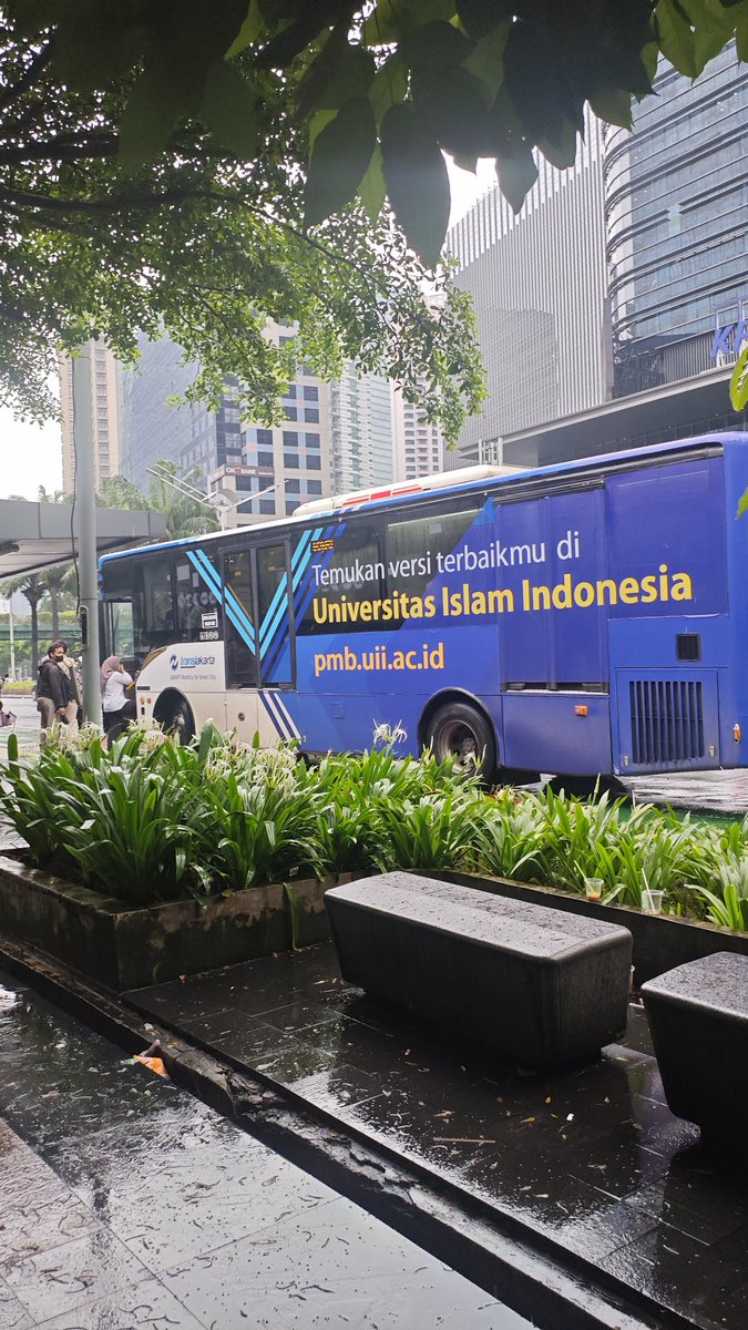 ar_besaarr's tweet image. Karena yu i i ngiklan di trans jogja udah sangat biasa @BisKota_ @BuswayFansC