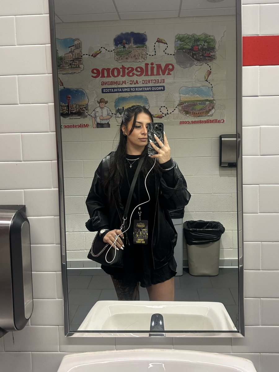 Nicari 🤍 tweet media