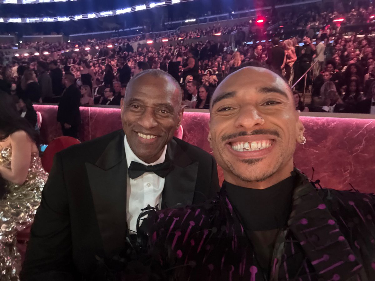 durandbernarr's tweet image. Me and Twin 

#GRAMMYs2026