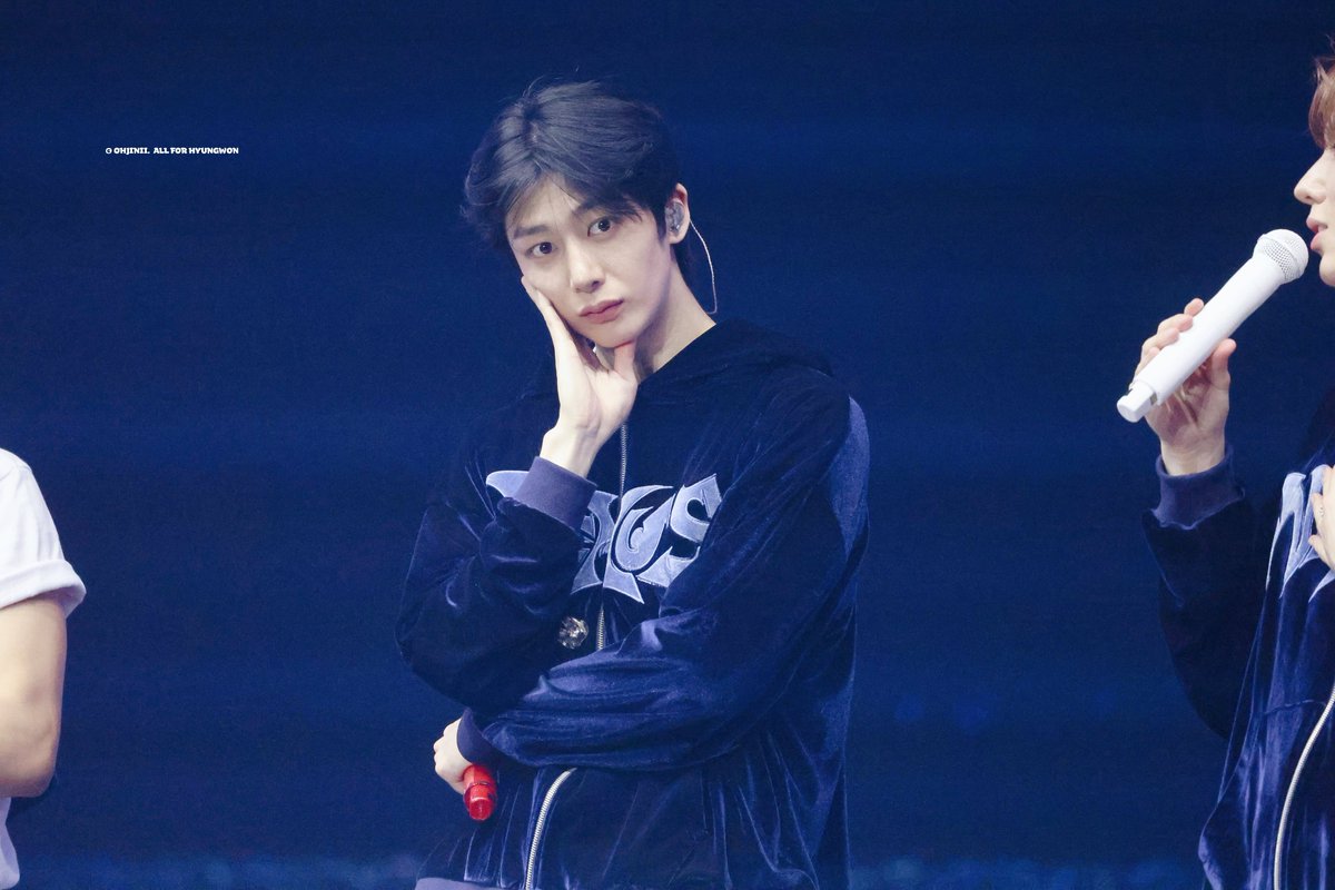 ohjinii's tweet photo. 260201 #형원 내 행복을 다 가져가 ෆ
#MONSTAX #MONSTA_X #몬스타엑스 #HYUNGWON https://t.co/y4OovZfnFx