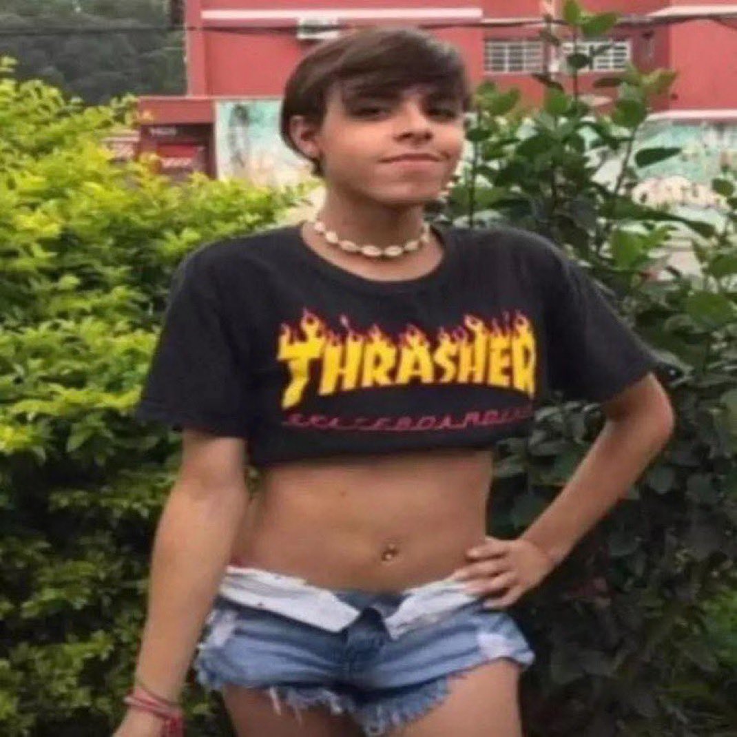 PneuTereza's tweet photo. Ai não acredito que colocaram essa merda de the marias pra performar no palco do Grammy pra colocarem a Addison no backstage, tô com ranço https://t.co/s36J9f7cT5