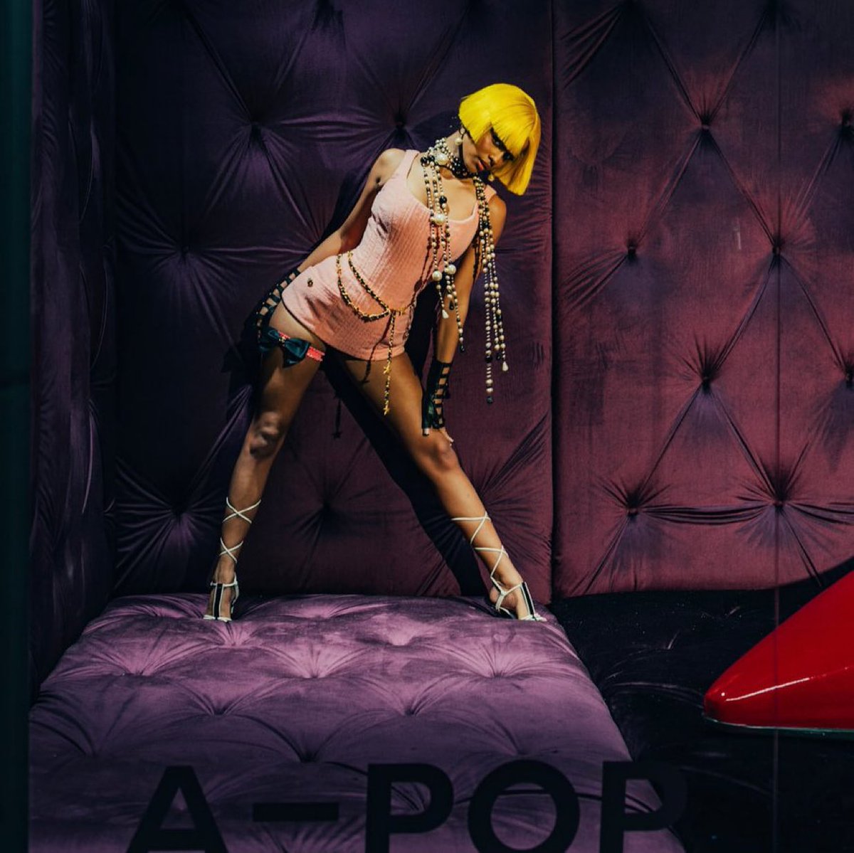 updatecharts's tweet image. 🚨 POP EMERGENCY: Tyla anuncia o seu SEGUNDO álbum ‘A-POP’ no #GRAMMYs.