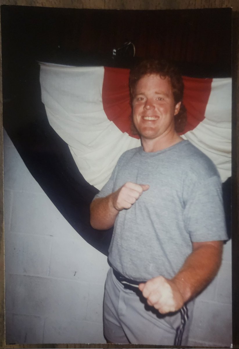 Novafire41's tweet photo. Wow found this gem! Seeing my dad in this pic makes me smile!! He always doing wrestling poses! Now yall see where I get mine from! This was dad in 92'. I miss him alot
#frieyphoenix #ravishingray #2ndgeneration #legacy https://t.co/hCJaSgQTCd