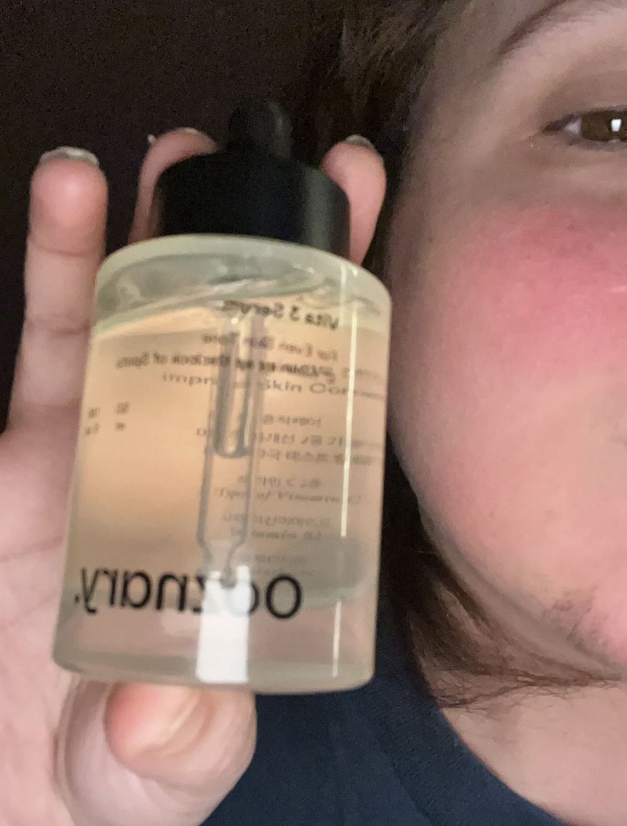 LisaNichol32's tweet image. The best around it makes your face very soft #serumessentials #skincareessentials
#lemon8challenge