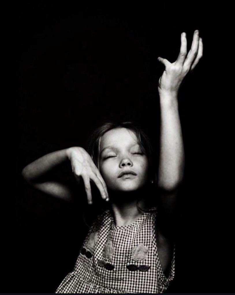 ⱯNDY WARR tweet media