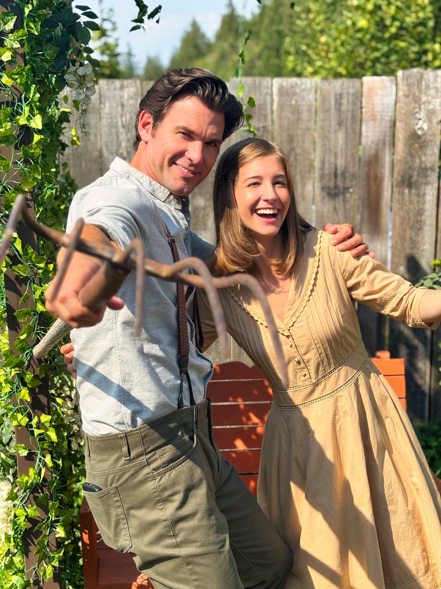 Watch out! #hearties #wcth <a href="/hallmarkchannel/">Hallmark Channel</a> <a href="/SCHeartHome/">SCHeartHome</a> <a href="/HallmarkWCTH/">When Calls the Heart</a>