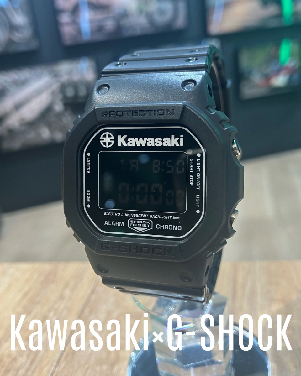 カワサキ×G-SHOCK DW5600のご紹介です。 本体質量が53gと、とても軽量