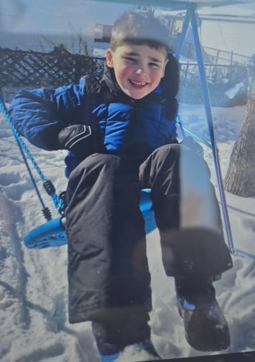 Update:
Madison Heights PD is aski for help in locating Johnathan Skattebo, 6. 
4' tall, 65 lbs, brown hair, grayish-blue eyes.
Last seen: 3:30 PM near the 28000 block of Hales.
Blue/black winter coat, matching blue/black boots.
Call MHPD at 248-585-2100 with any information.