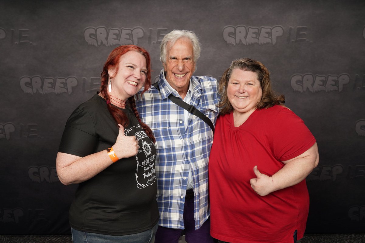 aeris75's tweet photo. Hhhheeeeeyyyyyy! He was just the sweetest!!!

#creepiecon #henrywinkler #thefonz https://t.co/SsrJMXibkM