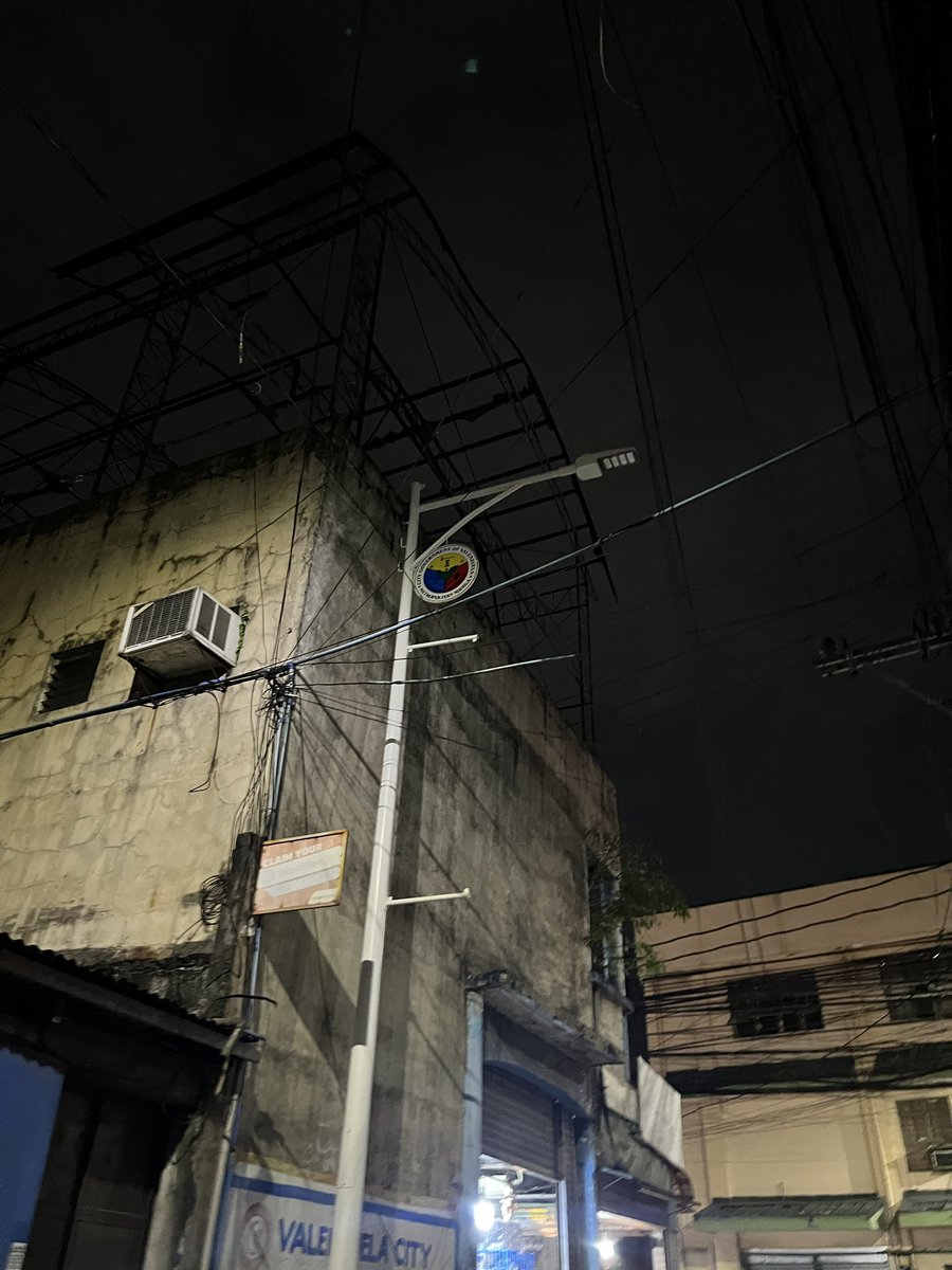 デール tweet media