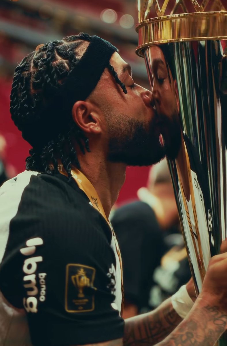 ludamiati's tweet image. Nunca vão me convencer que Memphis Depay é o problema