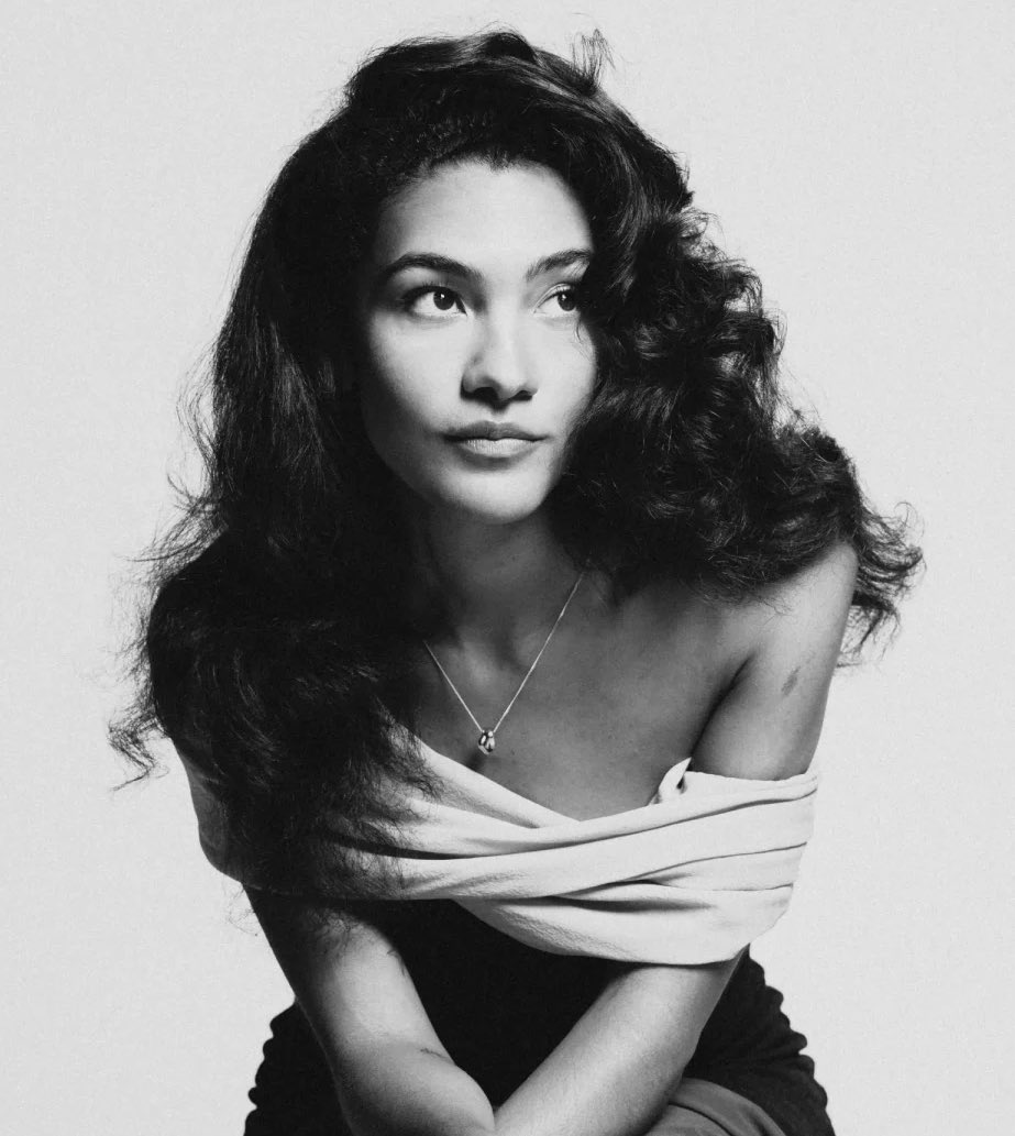 PopBase's tweet image. Olivia Dean is now a #GRAMMYs winner.