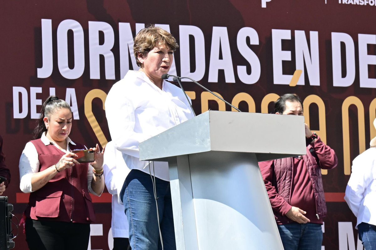 daniel_ser's tweet image. ¡En el #EdoMex seguimos haciendo historia!😉

La Cuarta Transformación avanza con el liderazgo de nuestra Gobernadora @delfinagomeza y el respaldo de la Presidenta @Claudiashein. 🙌🏼

Unidos por un mejor EdoMéx, un México con justicia y bienestar para todas y todos. 🇲🇽✨…