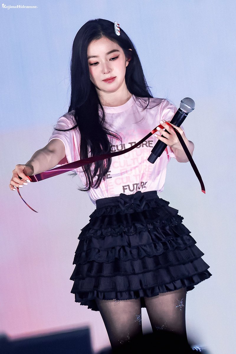 KHidemune00's tweet photo. 𝟐𝟎𝟐𝟔𝟎𝟐𝟎𝟏 𝐅𝐮𝐤𝐮𝐨𝐤𝐚 𝐒𝐌𝐓 𝐄𝐧𝐝𝐢𝐧𝐠

#아이린 #IRENE #RedVelvet
#SMTOWNLIVE_in_FUKUOKA https://t.co/bixEbHCY7O