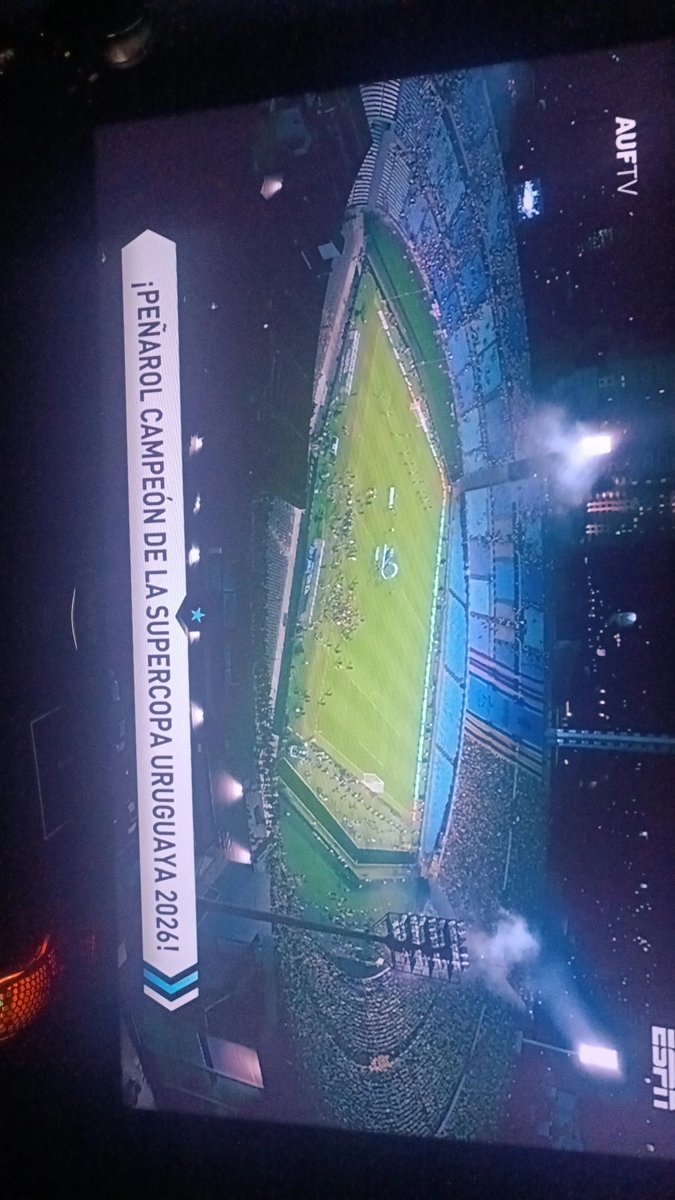 porque que se van los bol5-0s????? termino antes el partido JAKAJSJJSJSJSJS