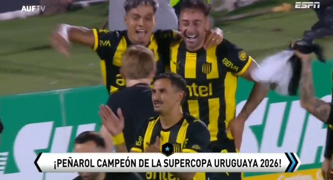 El que no salta es un traidor.