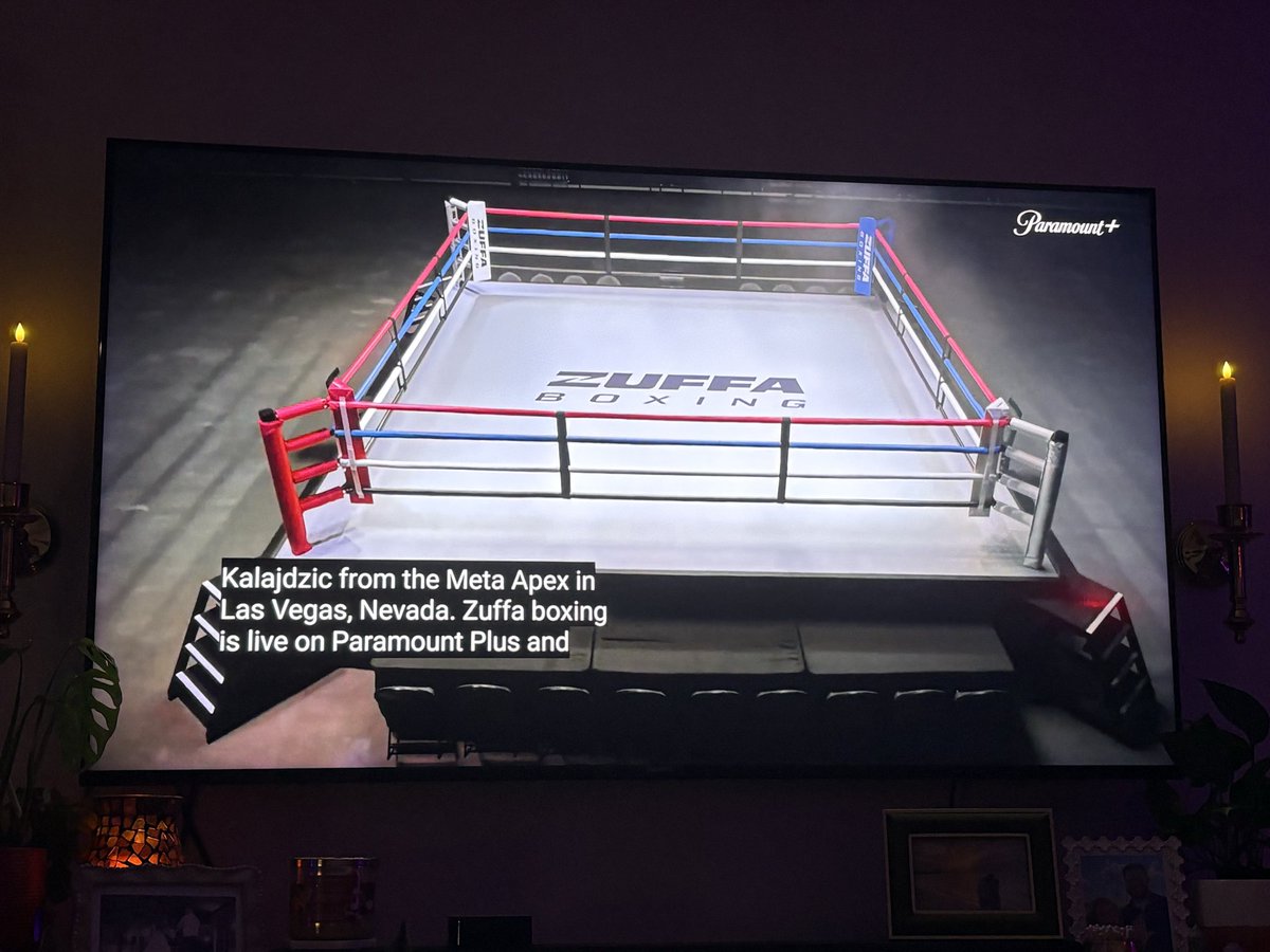 MrPhillips1012's tweet photo. Main card time for #ZuffaBoxing02 LFG! @Zuffa_Boxing @danawhite https://t.co/XCmUQO4UzY