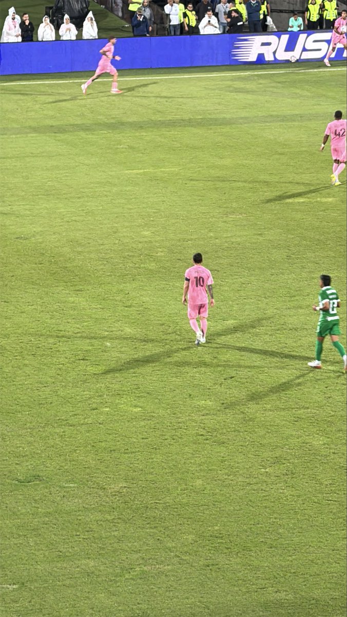 Vi a Messi ayer 🥹🩷