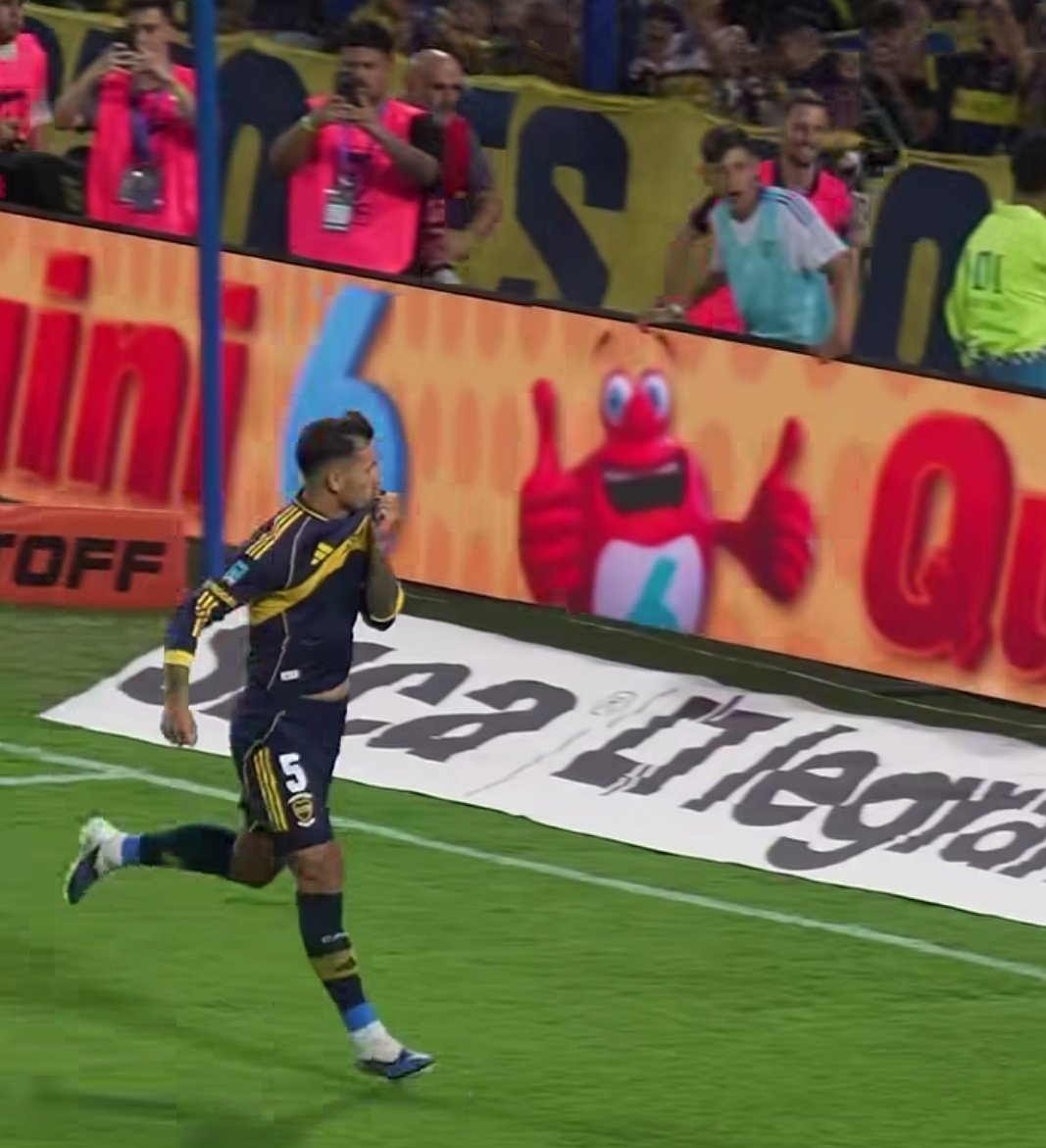 full_boke's tweet photo. El Quini 6 aprobó el gol de Paredes: https://t.co/zSzd5vF20T