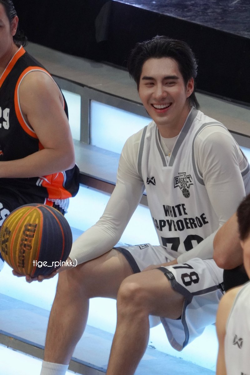 tige_rpinkk's tweet photo. bright smile with Peter Pan.
#3Fight3BasketBoySS2Match1
#3Fight3BasketBoySS2
#peterpanzz_w https://t.co/2GYB30Nxod