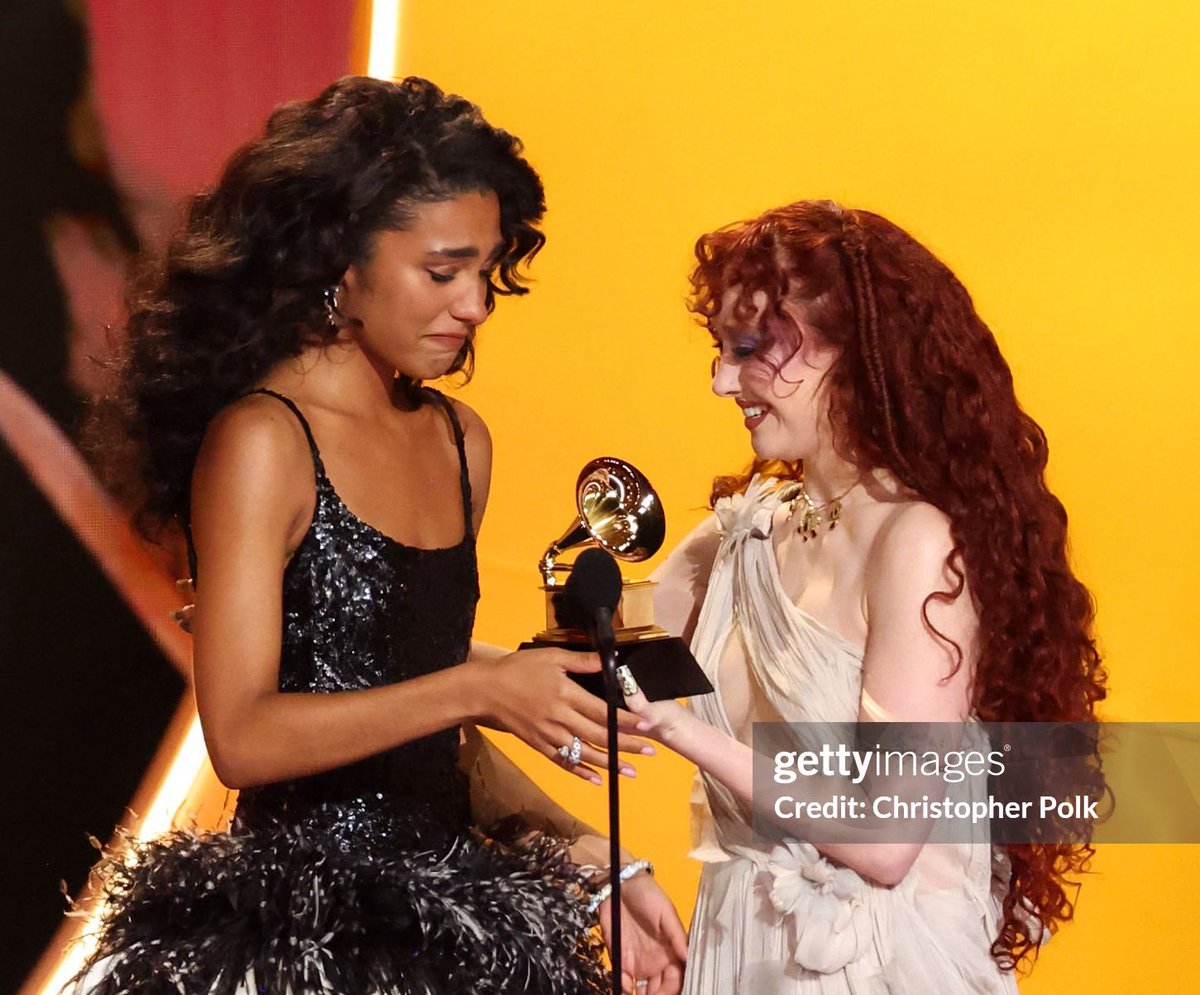 olivia dean accepting her #GRAMMY for best new artist from chappell roan
