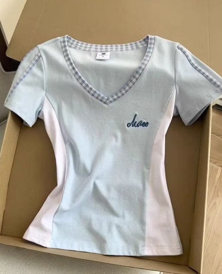 🌷 Cozy Home Outfit 🌷
✧⁠*⁠。 Simple, comfy, and made for relaxing at home

– a thread