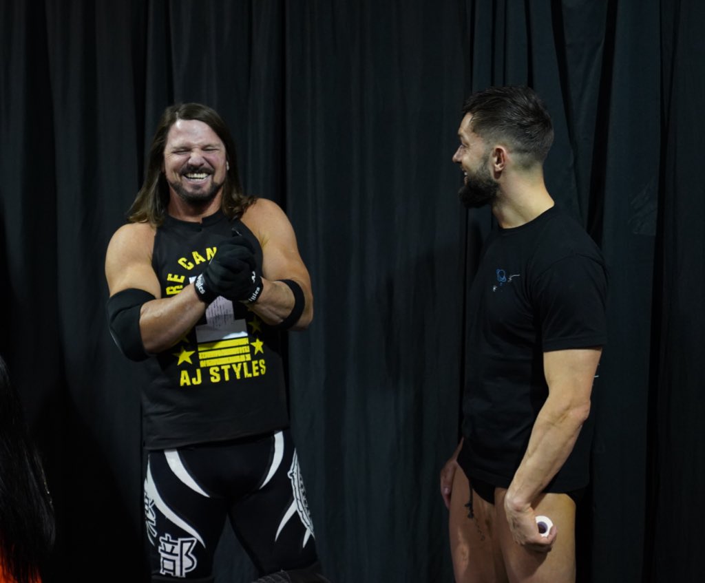 Finn Bálor tweet media