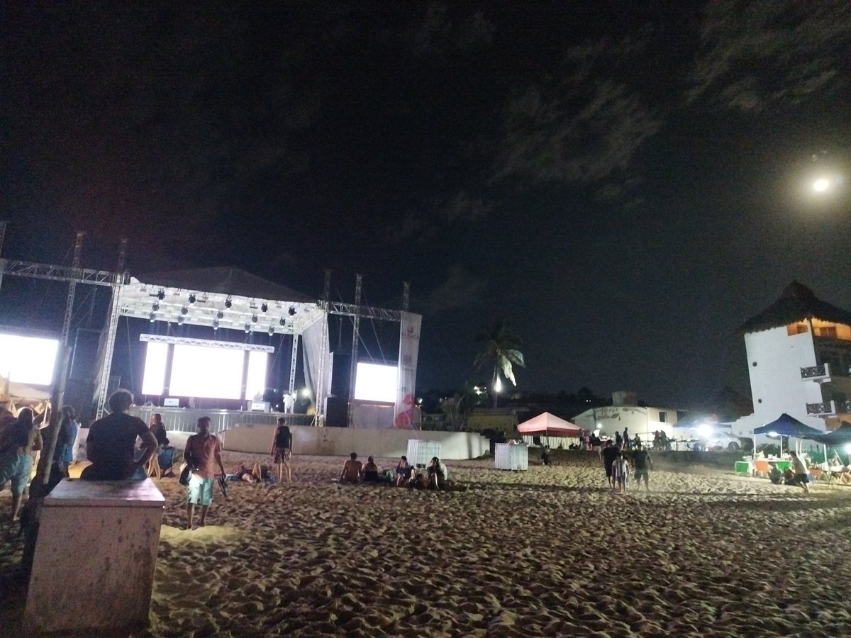 RomyRiky69's tweet photo. Listos para cerrar el evento con toda la actitud https://t.co/TZ2Om4yk2J