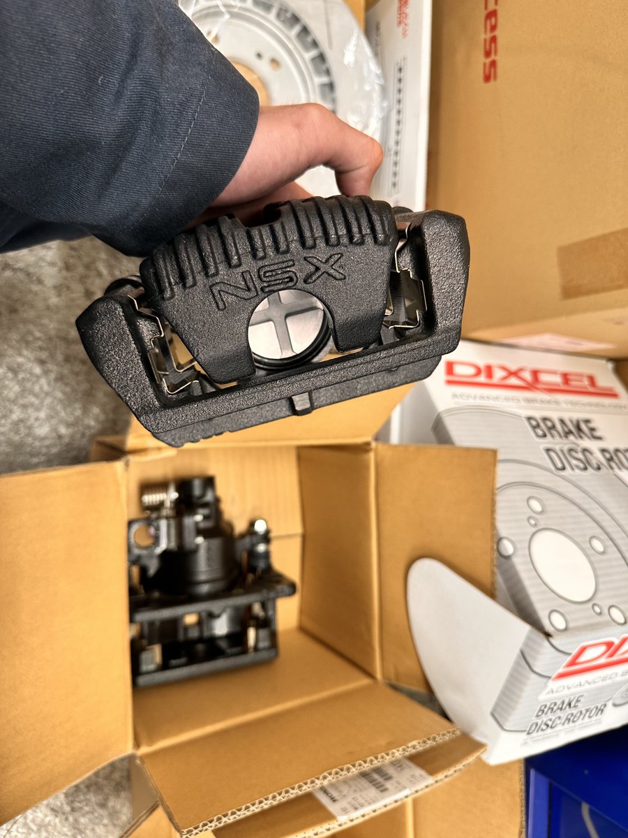 YokooAuto_alpha's tweet photo. 新品キャリパー&amp;ローター❗️
新品はやはり気持ちが良いですね❗️ https://t.co/nXXbYPy4JF