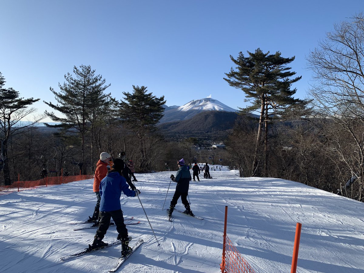サークルの人と社会人になって初めてのスキー行ってきた
天気も良くて最高の休日だった