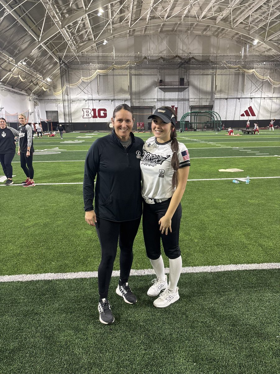 Thank you <a href="/IndianaSB/">Indiana Softball</a>  and <a href="/CoachStanton/">Shonda Stanton</a> for putting on a great camp today.  I learned a lot from all the coaches and players. I hope to see you in the summer! <a href="/ChandaBell2/">Chanda Bell</a> <a href="/calyhend/">Cassie Hendrix</a> <a href="/KendraKirkhoff/">Kendra Kirkhoff</a> #GoIU #Hoosiers <a href="/brandi_acord/">brandi acord</a>
