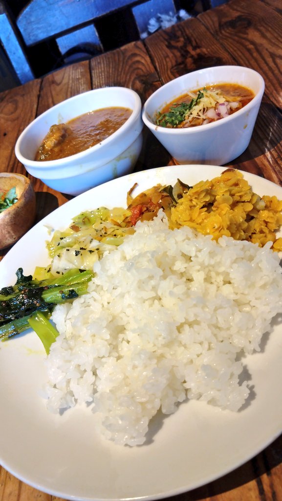 mamy0701's tweet photo. おつこんにちは😊
安定のぼっちカレー🍛
牡蠣カレー最高♡🦪
今週も頑張れる✨

……気がするwww

#カレーはのみものです
 #もう1種類はラムキーマ https://t.co/l5ip226Uxd