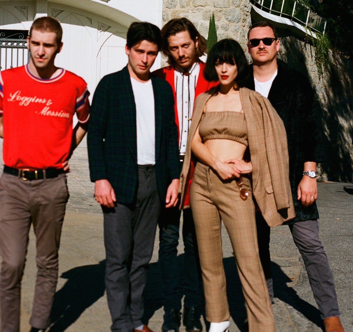 THEMARIASUPDATE's tweet image. Even tho they didn’t win their first Grammy (yet) tonight I just wanna sit a second to say how proud i am of them and how crazy this year has been for me as a fan for so many years. Seeing the band getting so much love and recognition was cool as hell. 

we love you @themarias ♡