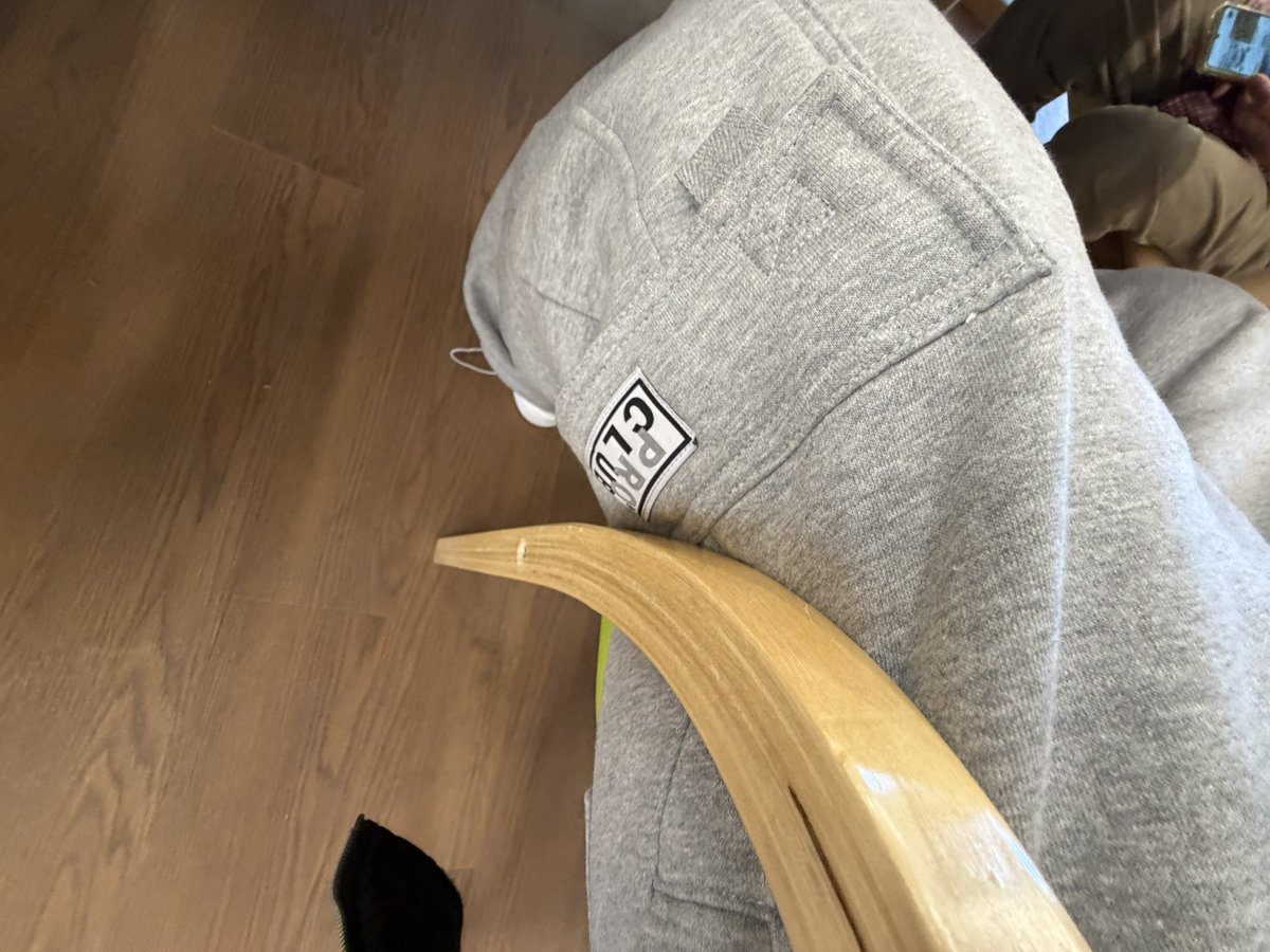 grtetsu's tweet image. 新しく買ったPRO GRUBのスウェットカーゴパンツの履き心地最高でシルエットがカッコイイ😁