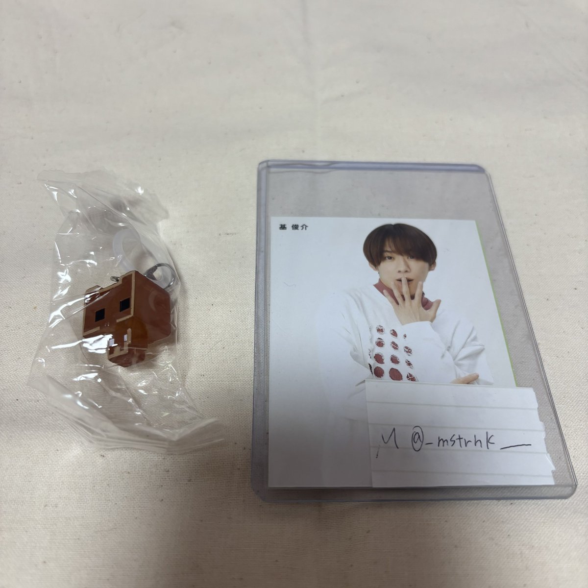 mscha__n's tweet photo. PICO PARK ピコパーク めじるしアクセサリー 交換

求 ピコパーク グリーン サンリオ タキシードサム関係
譲 ドーナツ（茶色）

💌郵送でのお取引希望です。

お心あたりのある方はお声がけお願いします。 https://t.co/C0YbMlP1XN