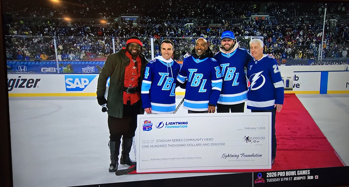 🤘Sidelines-USF🤘 tweet media