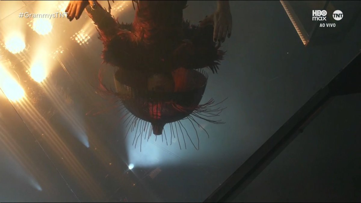 bchartsnet's tweet image. LADY GAGA ARTISTA APRESENTANDO UMA PERFORMANCE INOVADORA DE ABRACADABRA #GRAMMYs