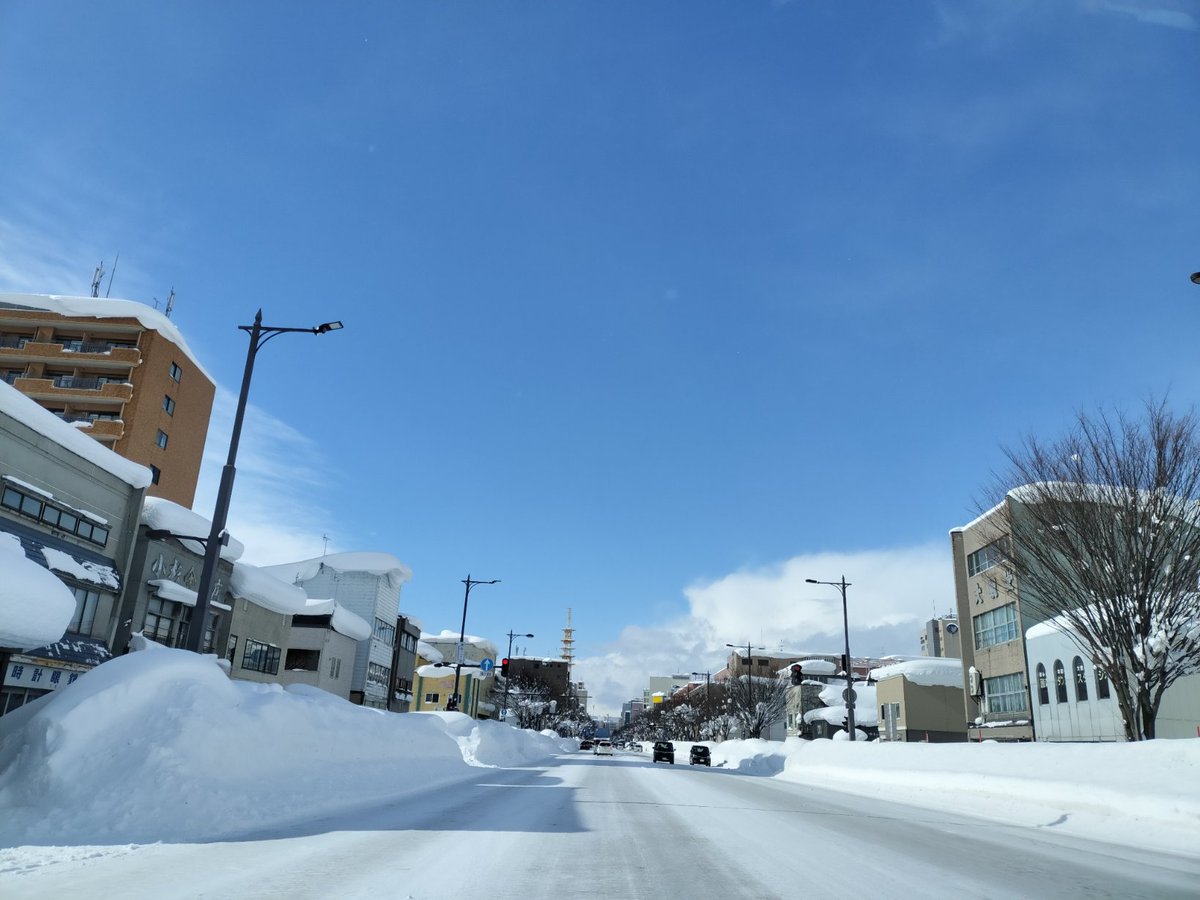 M_kazumin's tweet photo. 今日は1日中雪の予報だけど…外れてこのまま降らないといいな　#青森市 https://t.co/xtUxKYi9EN