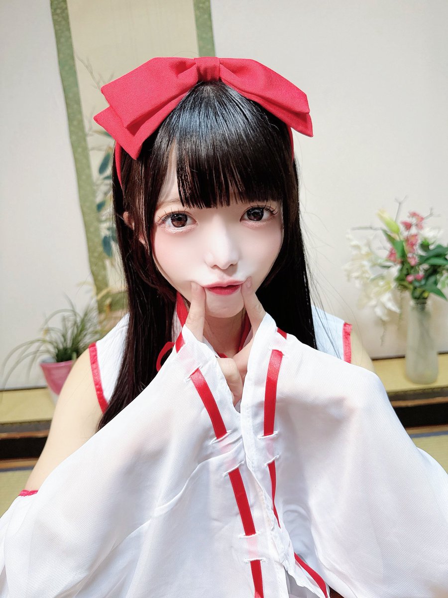 おはみるく🍼 今日はくちびるの日だよ💋♡♡ みるくはくちびる毎日