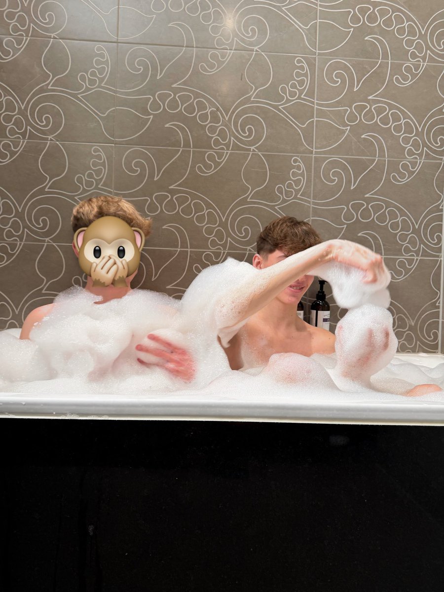 MilovalentinOF's tweet image. Wait for it… 🫣