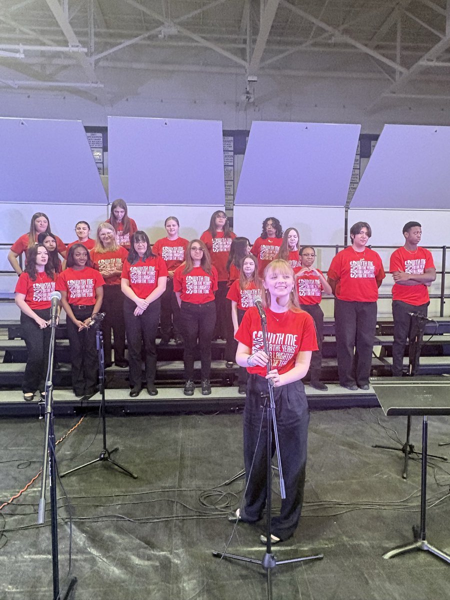 PHSReaperBand's tweet photo. Absolutely amazing job to our high school choir students for a FANTASTIC performance today!!!!!! https://t.co/KtBkGLubz7