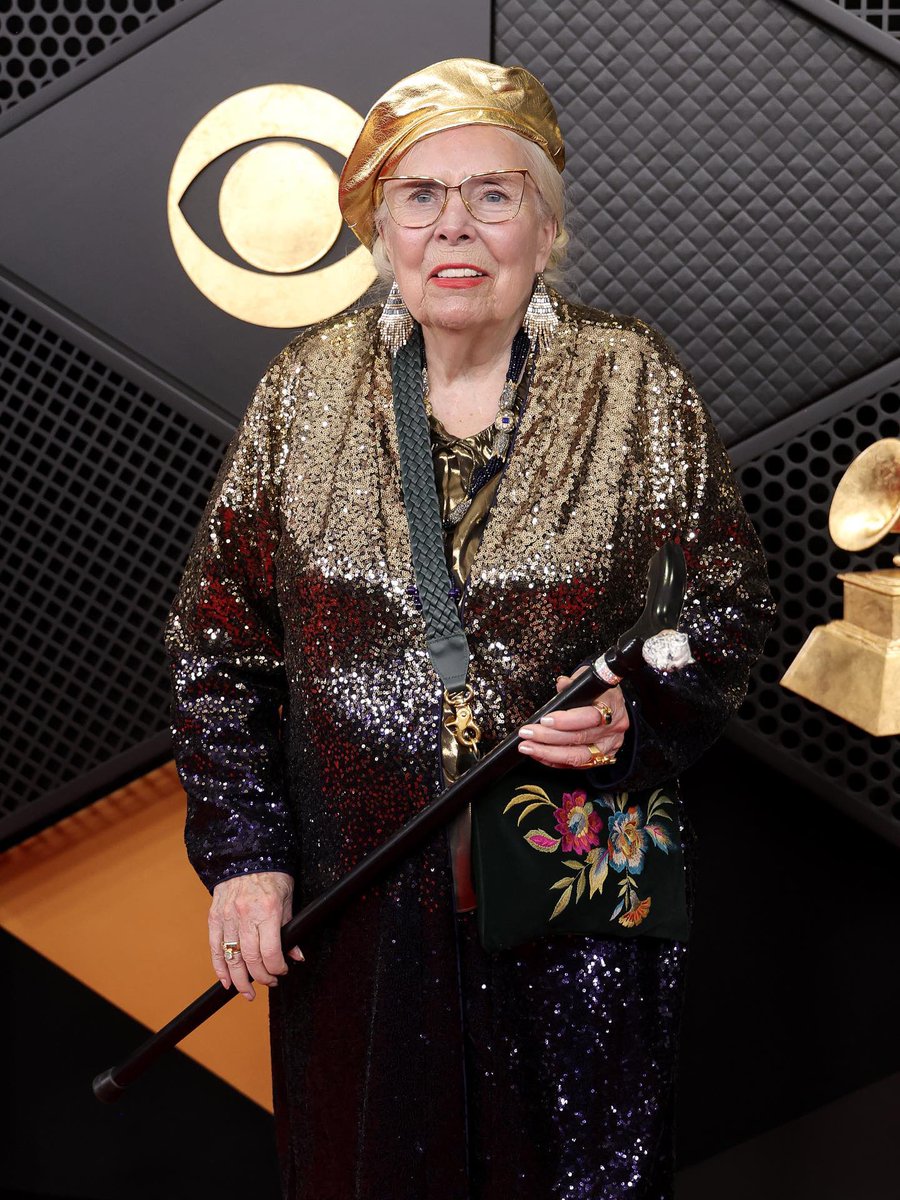 Joni Mitchell tweet media